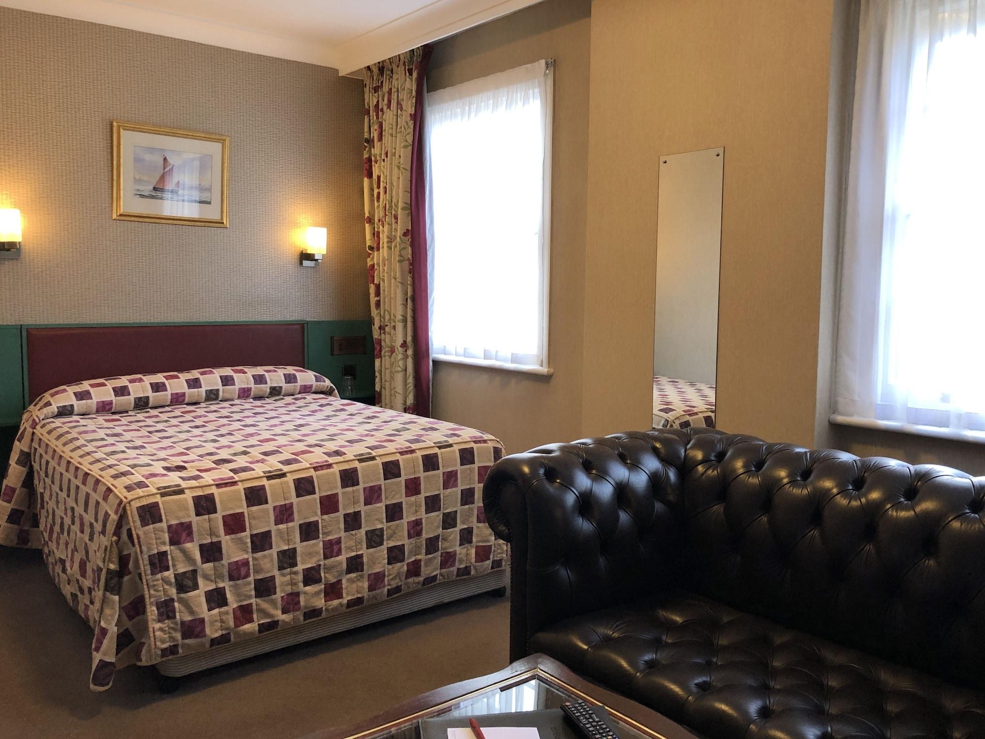 Mitre House Hotel Лондон Екстериор снимка
