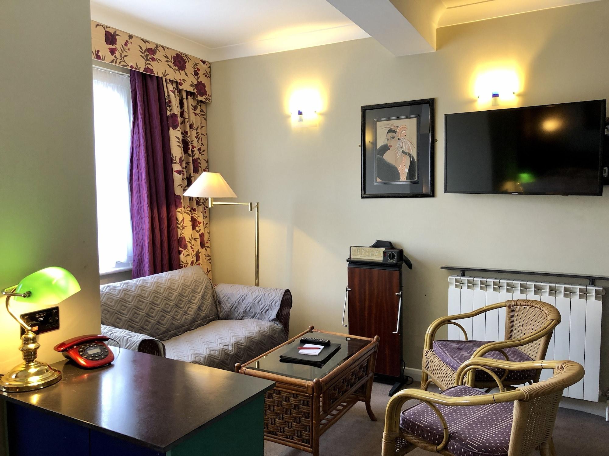 Mitre House Hotel Лондон Екстериор снимка