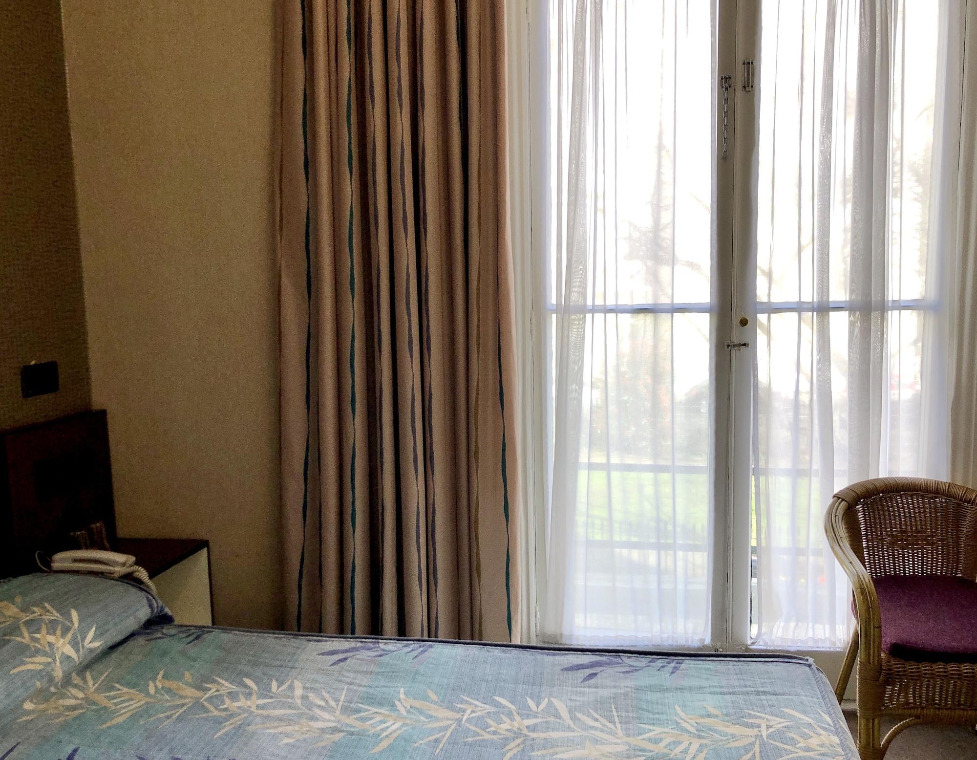 Mitre House Hotel Лондон Екстериор снимка