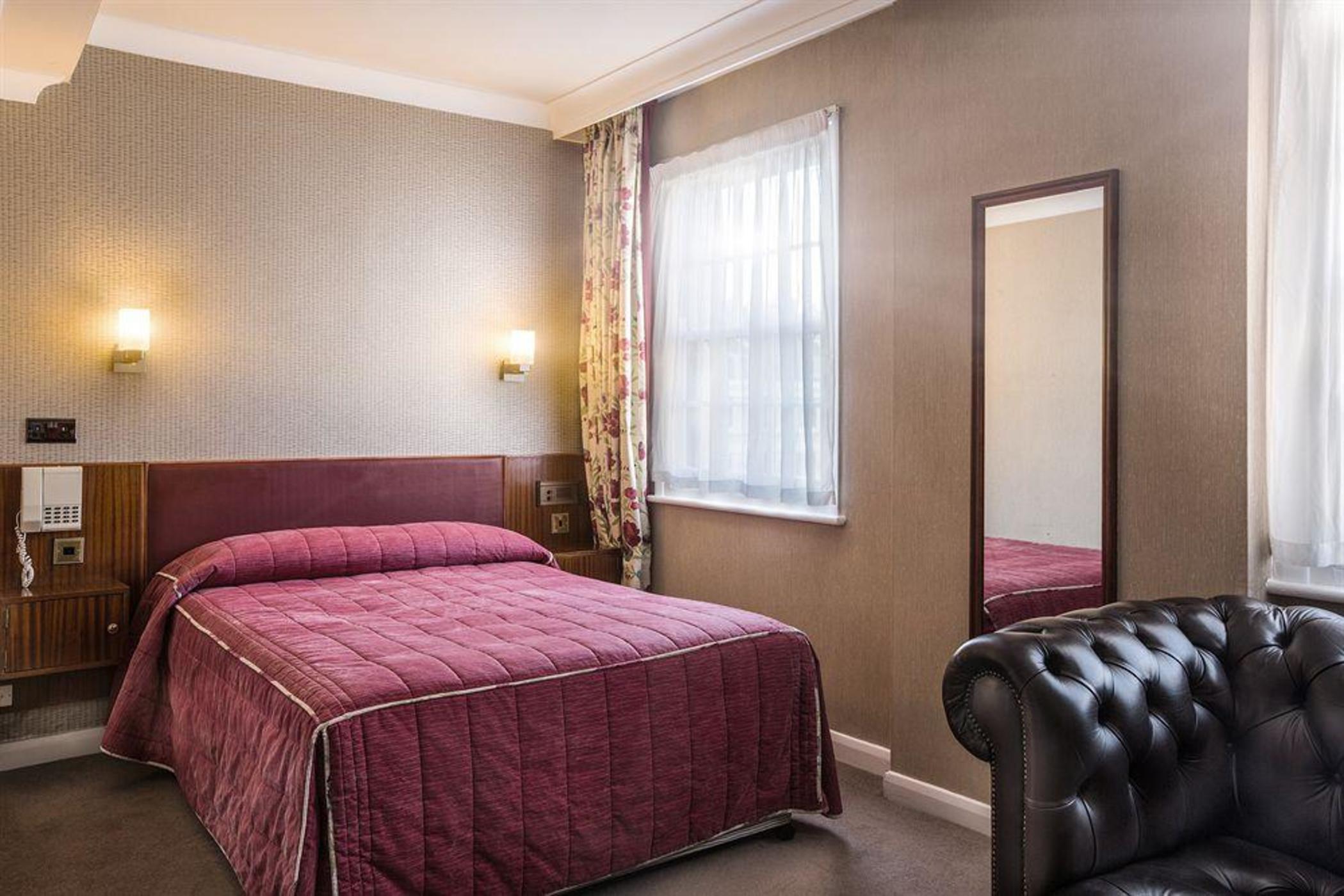 Mitre House Hotel Лондон Екстериор снимка
