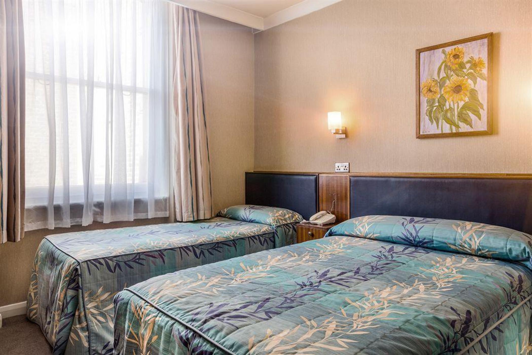 Mitre House Hotel Лондон Екстериор снимка