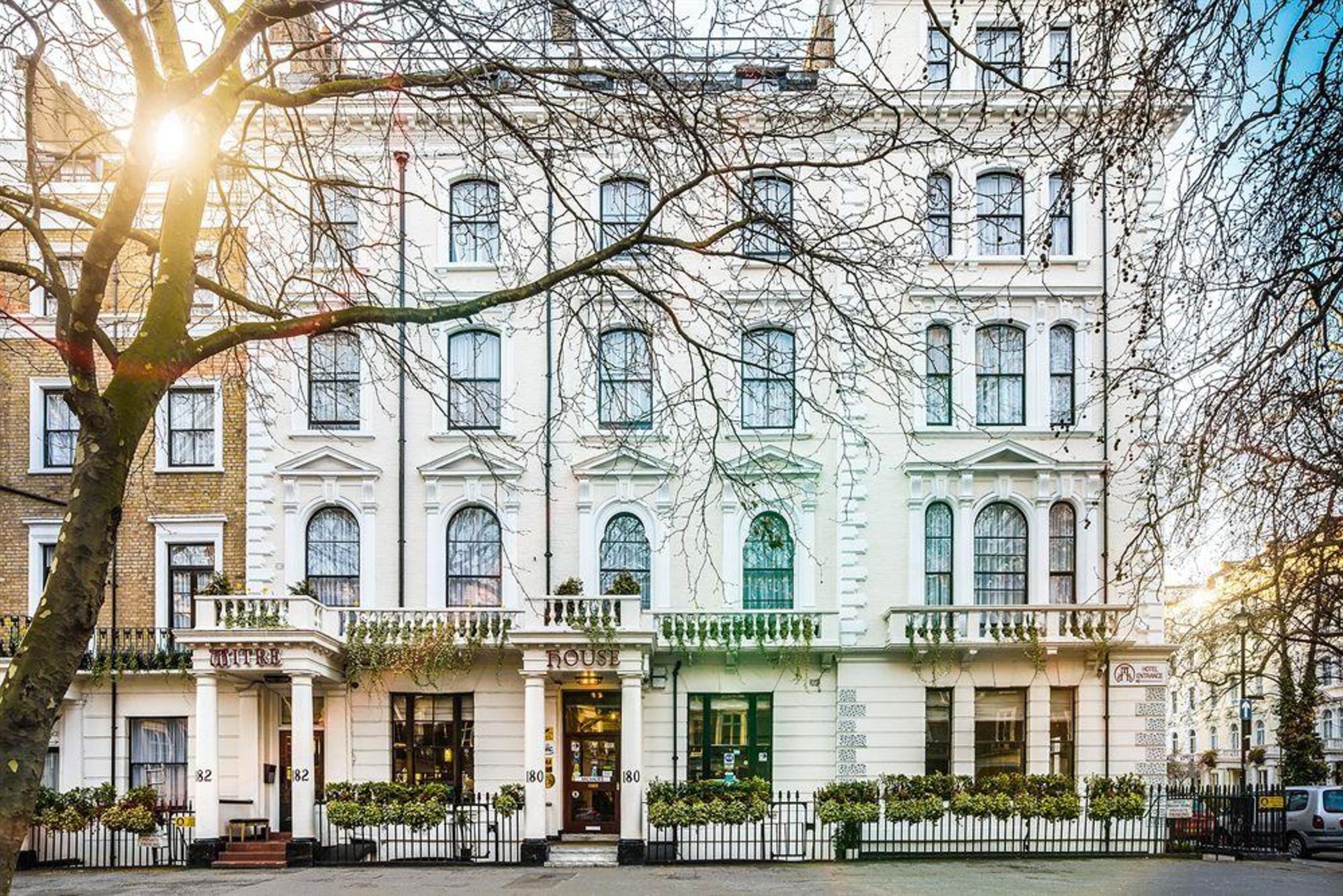 Mitre House Hotel Лондон Екстериор снимка