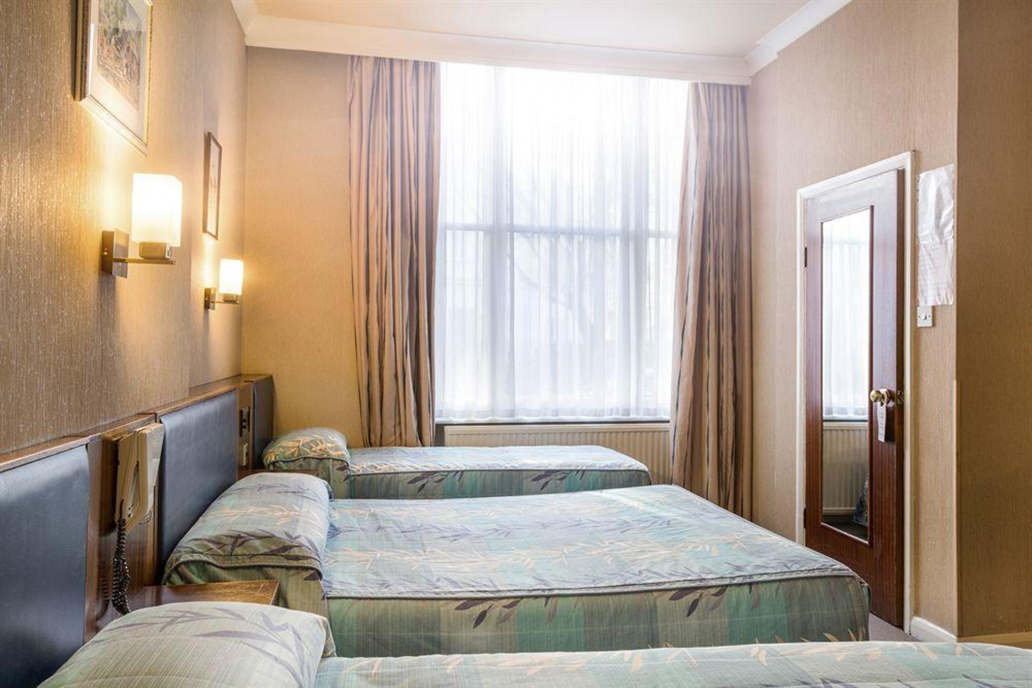 Mitre House Hotel Лондон Екстериор снимка