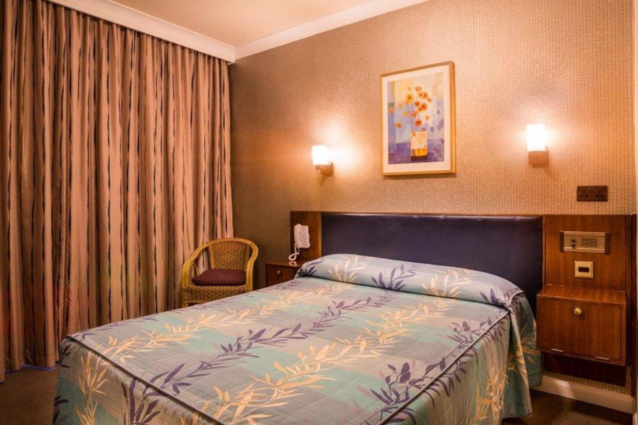 Mitre House Hotel Лондон Екстериор снимка