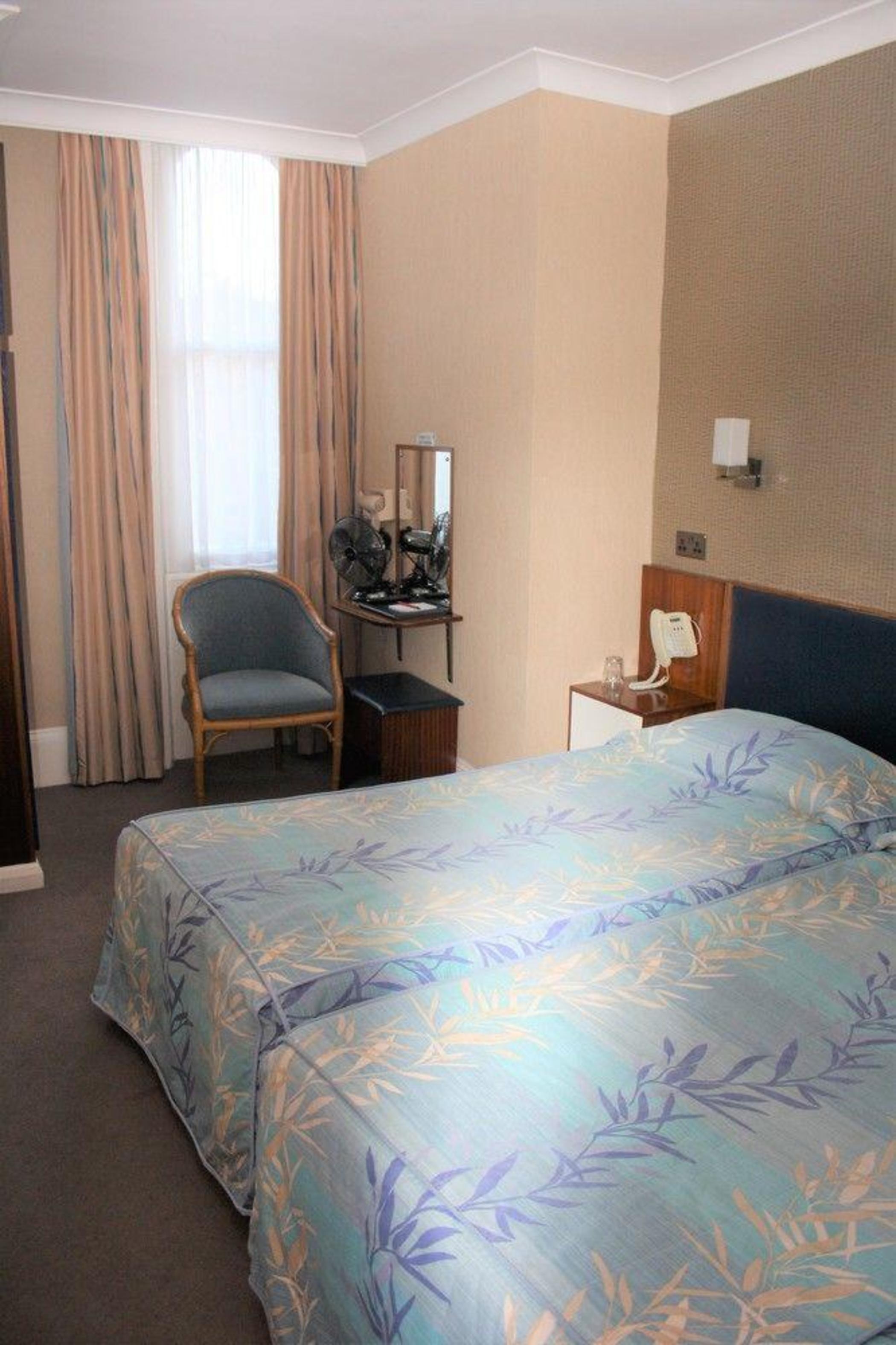 Mitre House Hotel Лондон Екстериор снимка