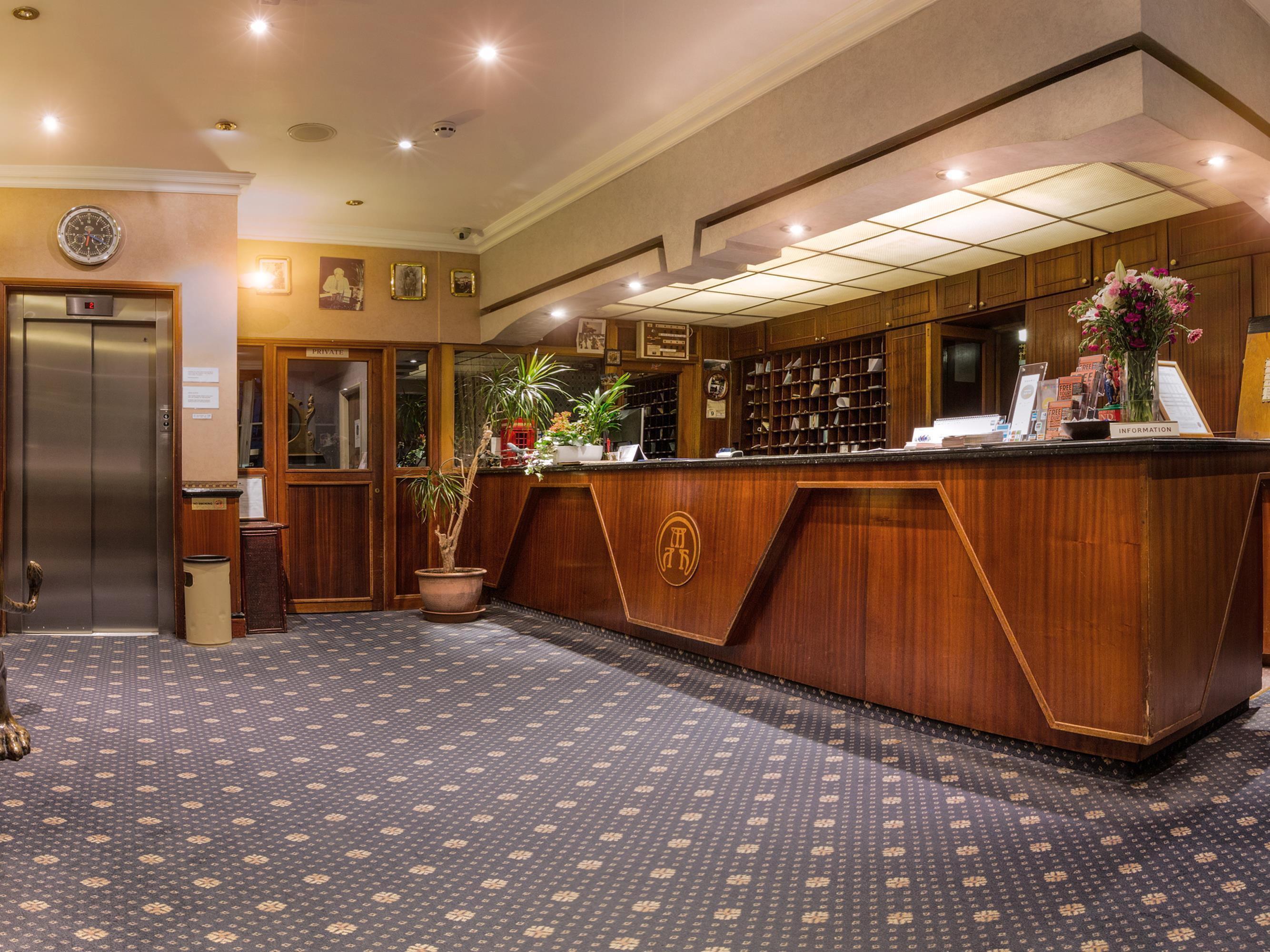 Mitre House Hotel Лондон Екстериор снимка