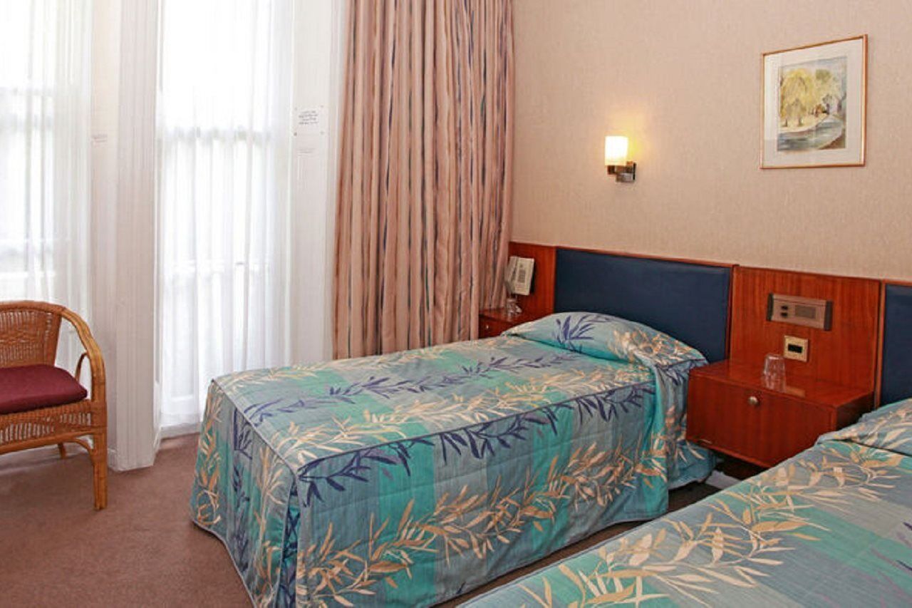 Mitre House Hotel Лондон Екстериор снимка